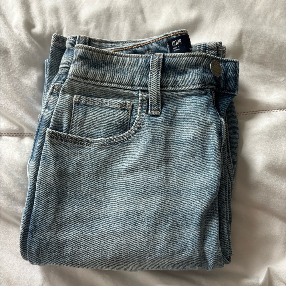Hollister Xs ripped jeans